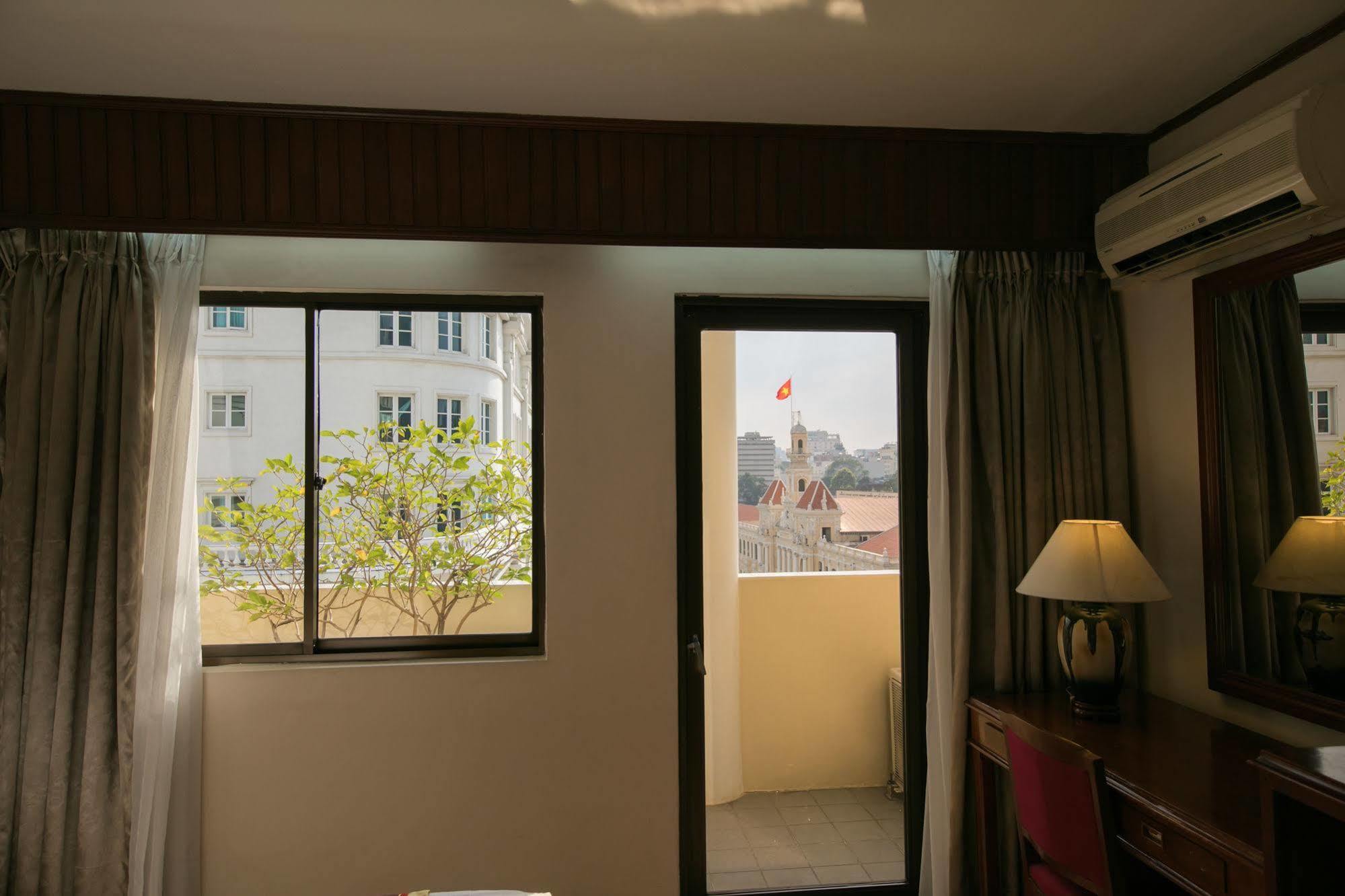 Asian Hotel Ho Chi Minh-staden Exteriör bild